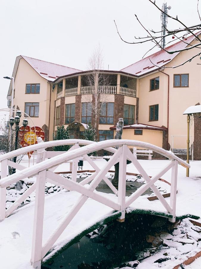 Pid Yavorom Hotel Drogomirchany Exterior photo